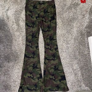 No Boundaries Camo Pnats